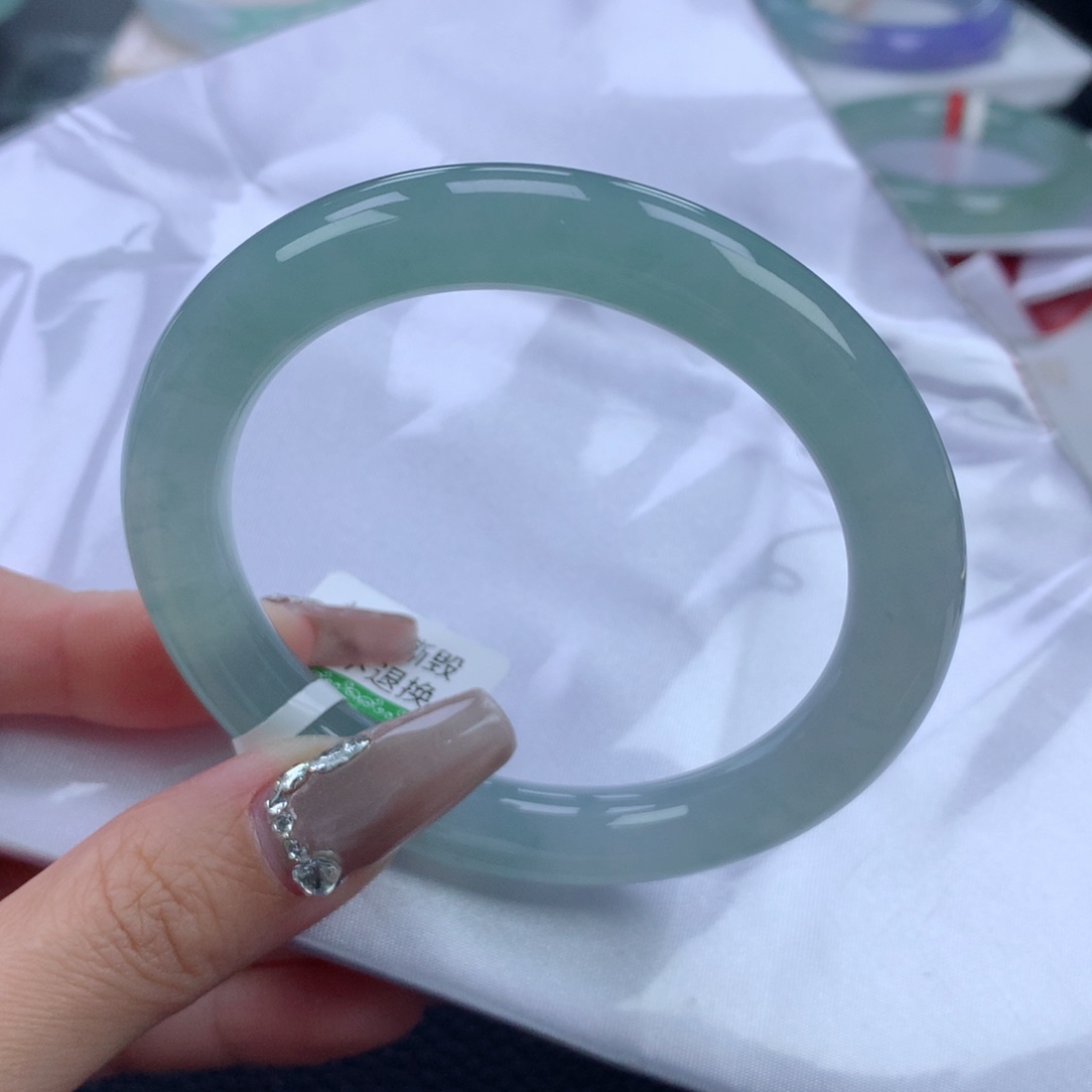 翡翠手镯未镶嵌57.3圆条