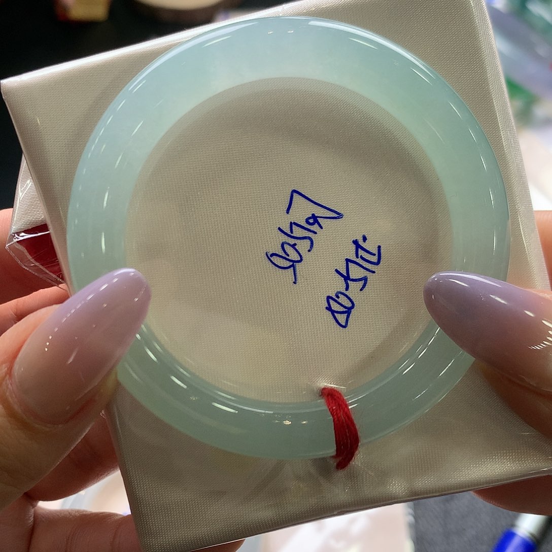 桃***优翡翠未镶嵌手镯50.5圆