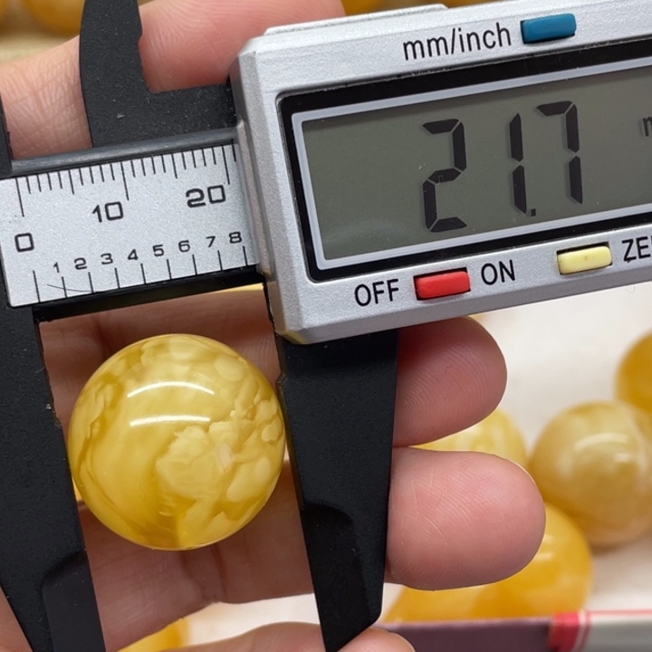 琥珀裸石未镶嵌蜜蜡