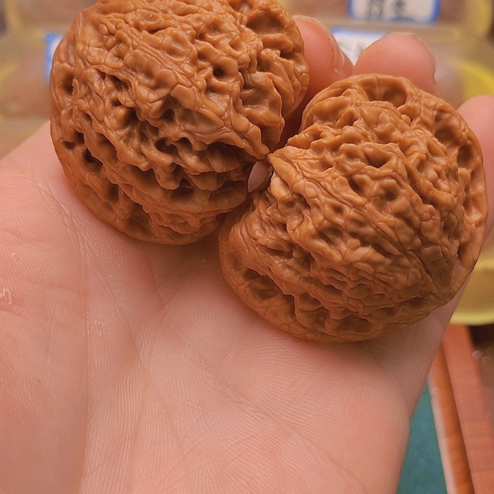 文玩核桃把件48全品虎头王