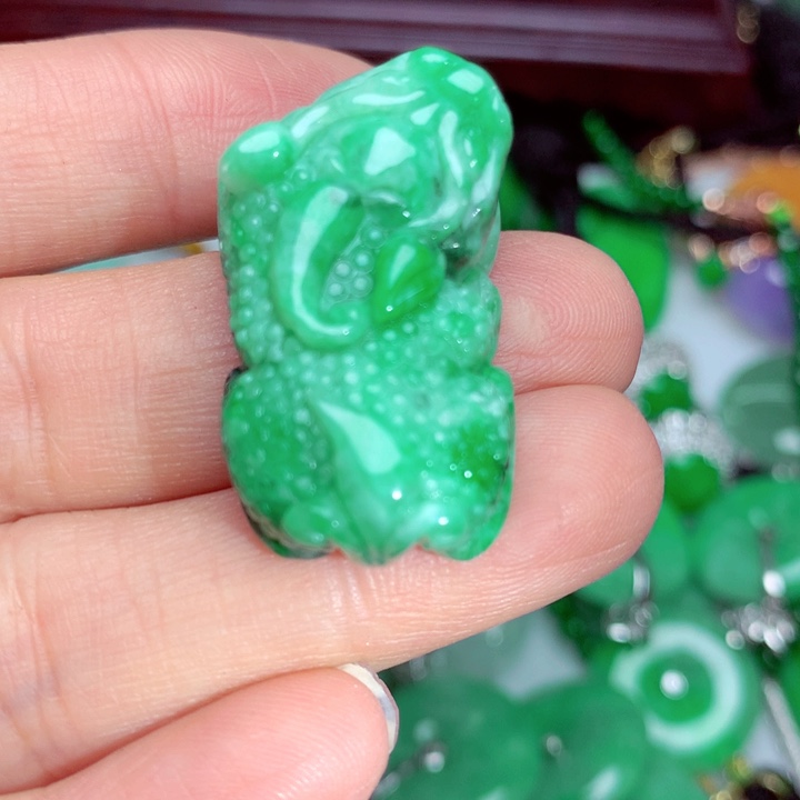 翡翠吊坠(不含链)未镶嵌