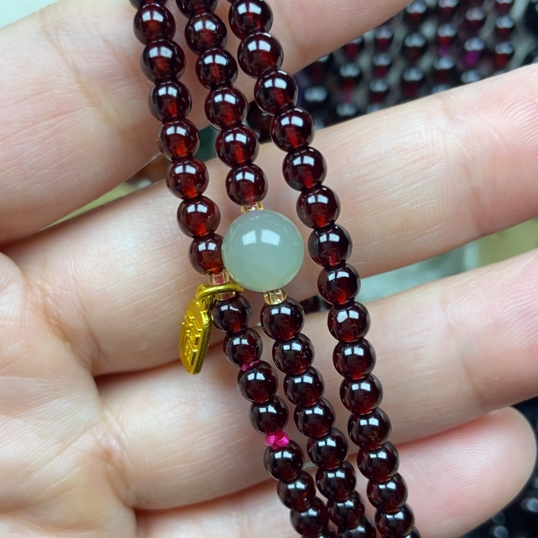 未镶嵌手链石榴石