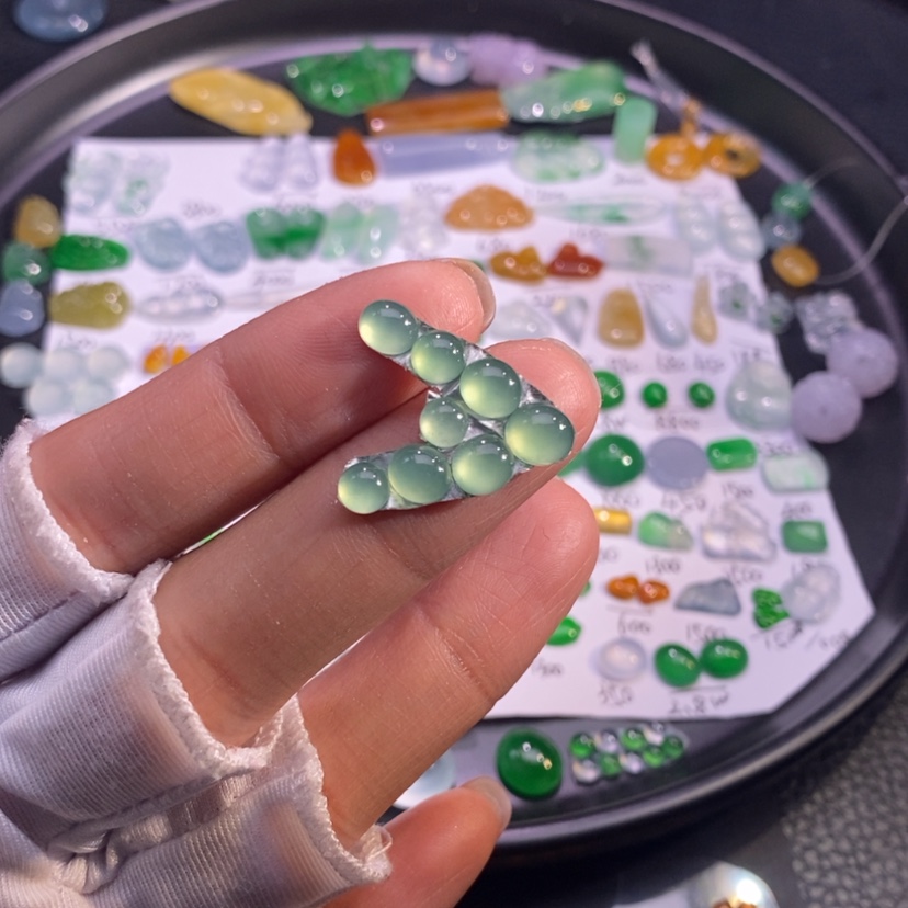 【闪购商品】翡翠挂件未镶嵌蛋