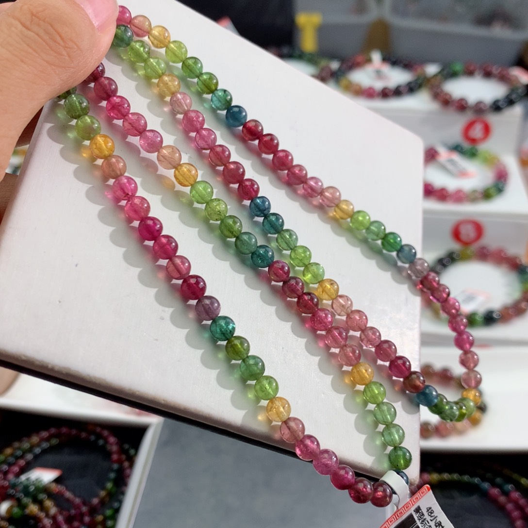 未镶嵌手链碧玺     5.2mm。 