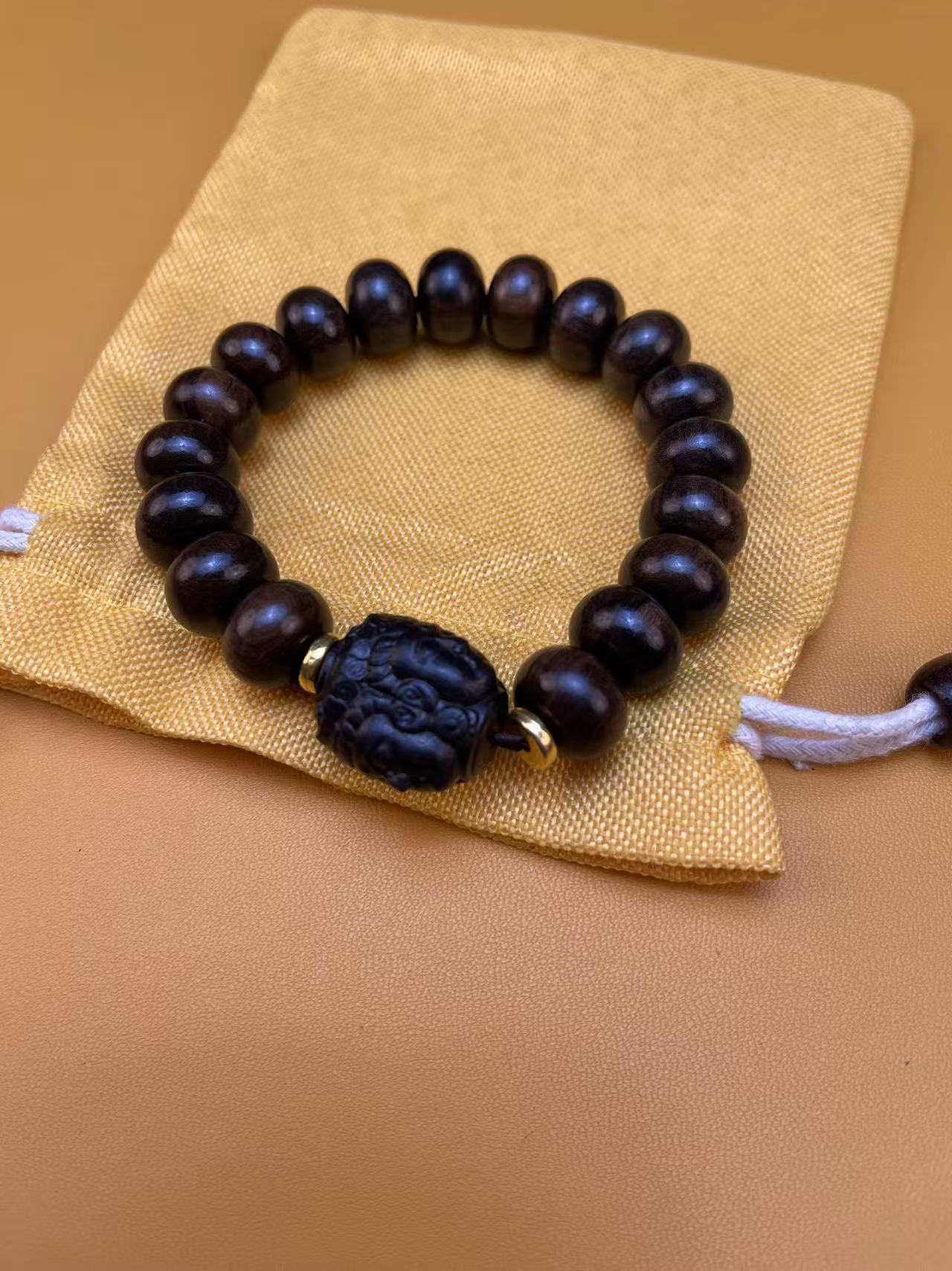 1196精选手串无礼盒