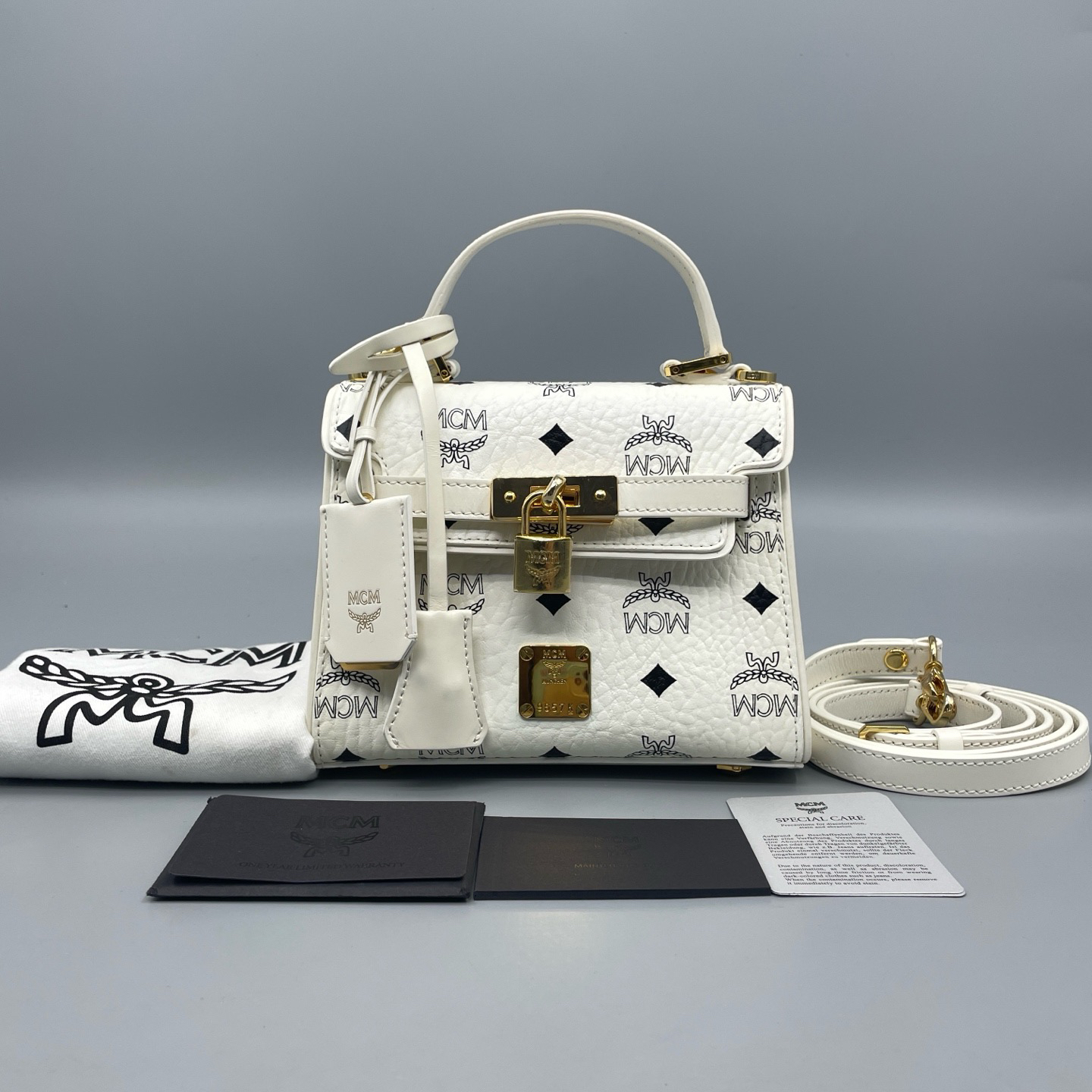 95新 MCM MCM 白色凯莉包小号 尺寸18*14 A3577