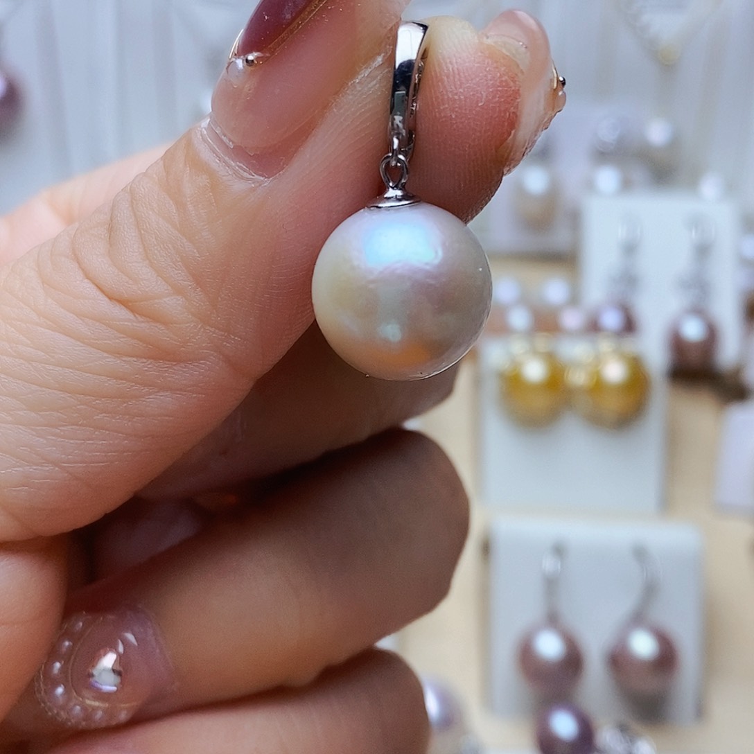 淡水珍珠吊坠(赠链)银S925镶嵌