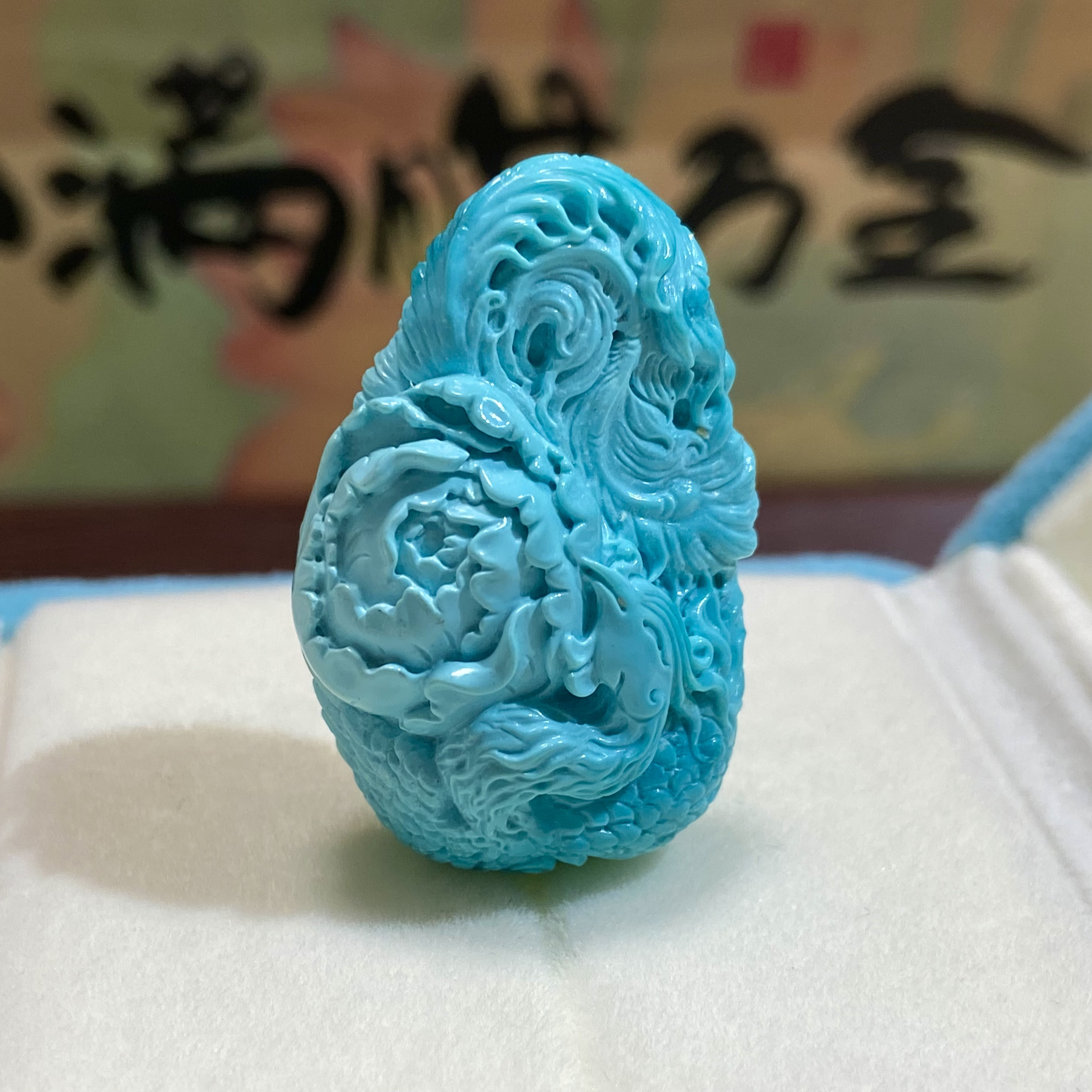 玉小满原矿绿松石凤穿牡丹精雕瓷釉级天空蓝吊坠