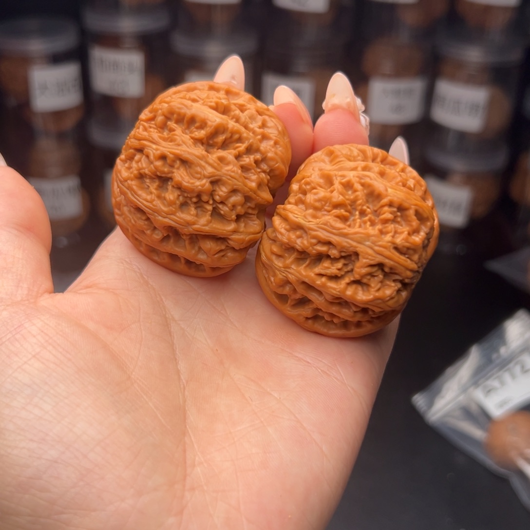 文玩核桃吊坠空*大粗筋