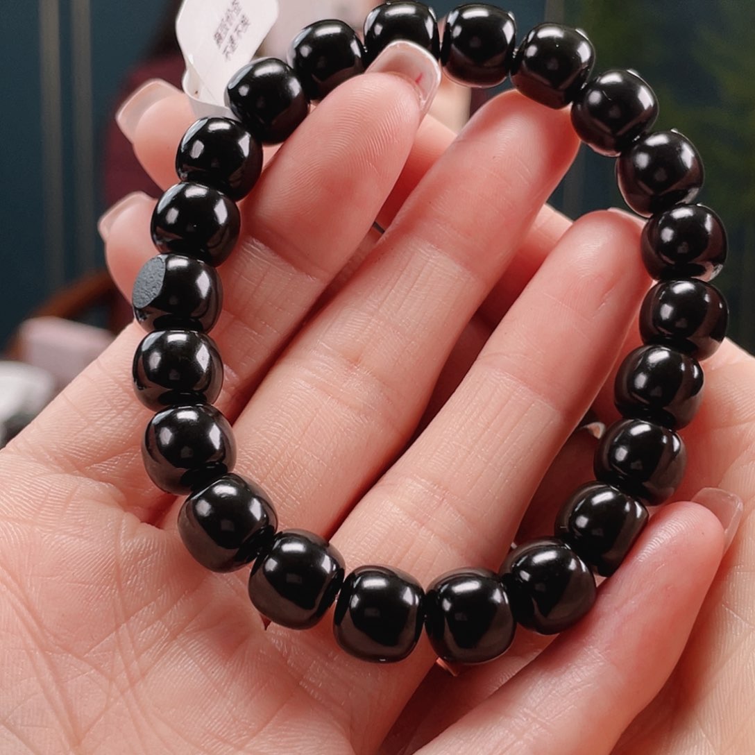 和田玉手串未镶嵌颓**咸黑青卡9.10