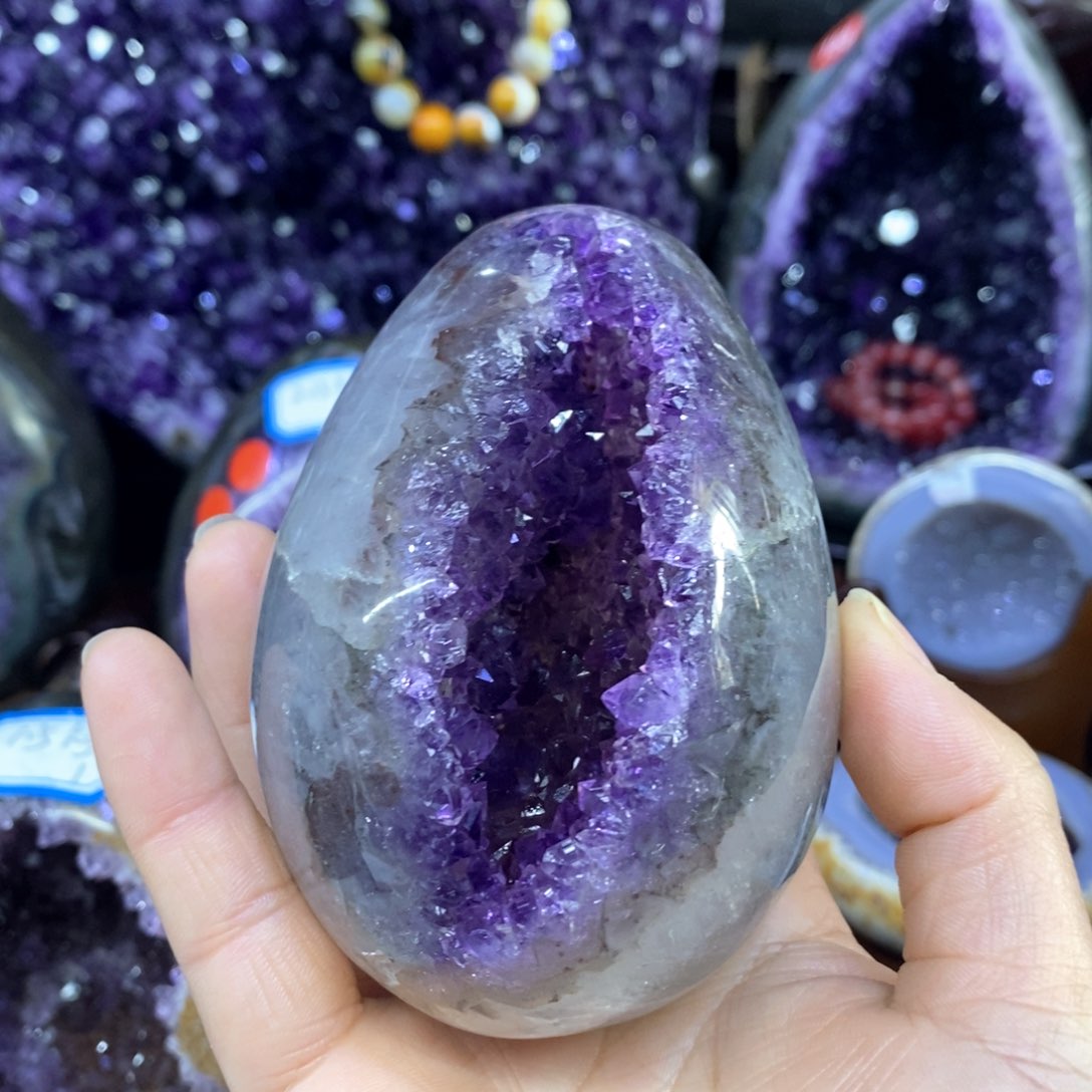 水晶摆件未镶嵌莹