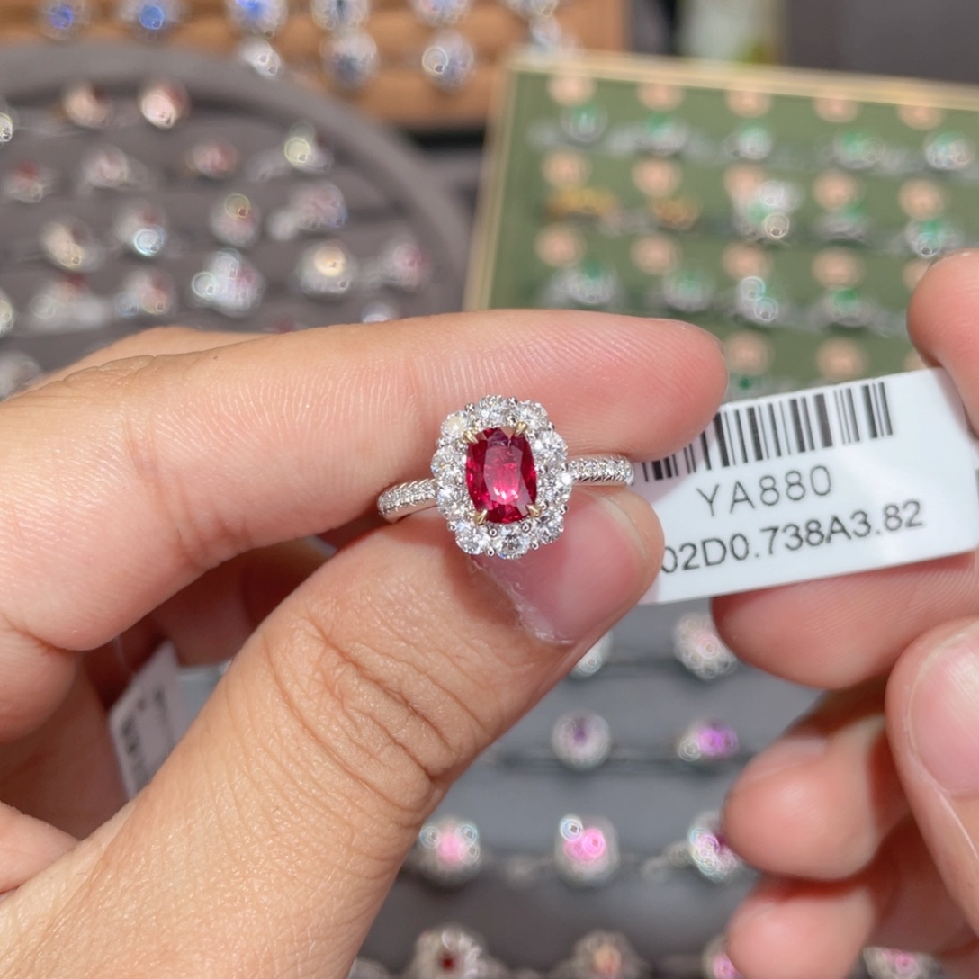 红宝石戒指18K金镶嵌1.02ct 无烧鸽血