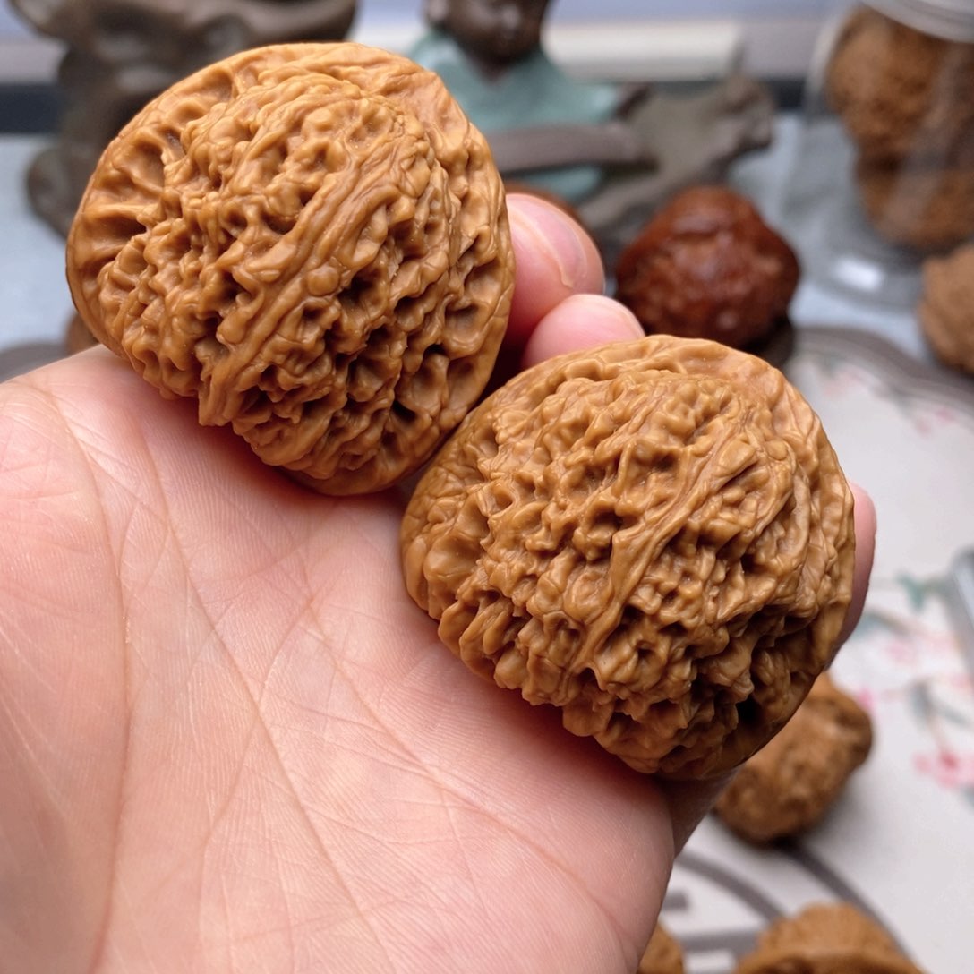 【闪购商品】文玩核桃把件南疆42
