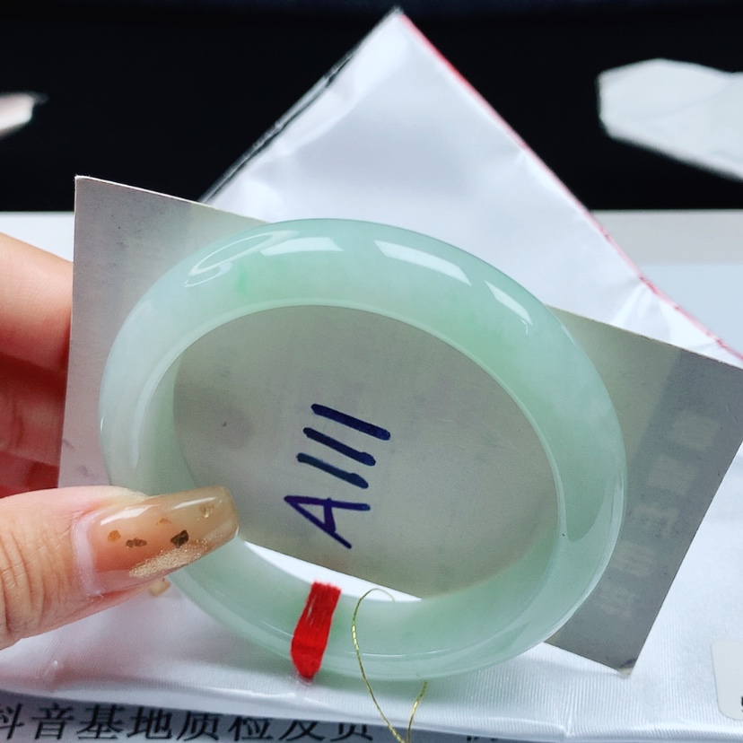 【闪购商品】翡翠手镯未镶嵌 正圈55+