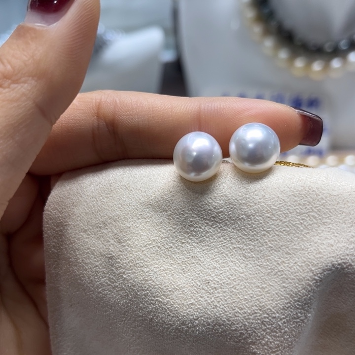 海水珍珠耳饰18K金镶嵌10-11mm