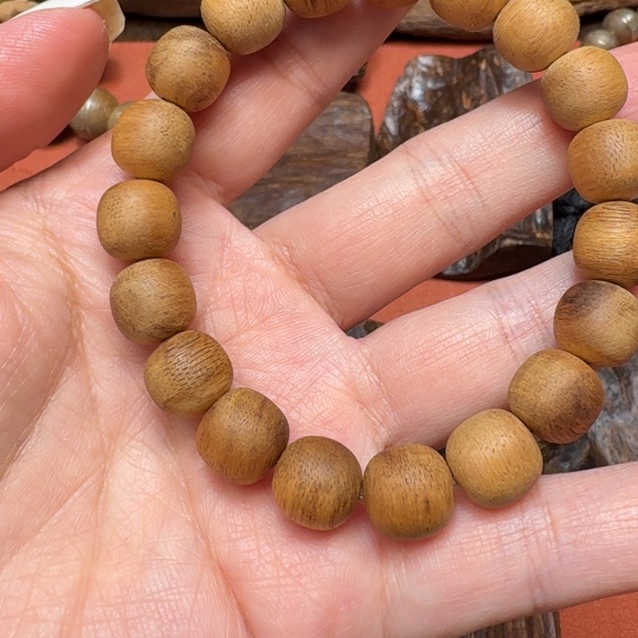大叶紫檀（黑酸枝木类）