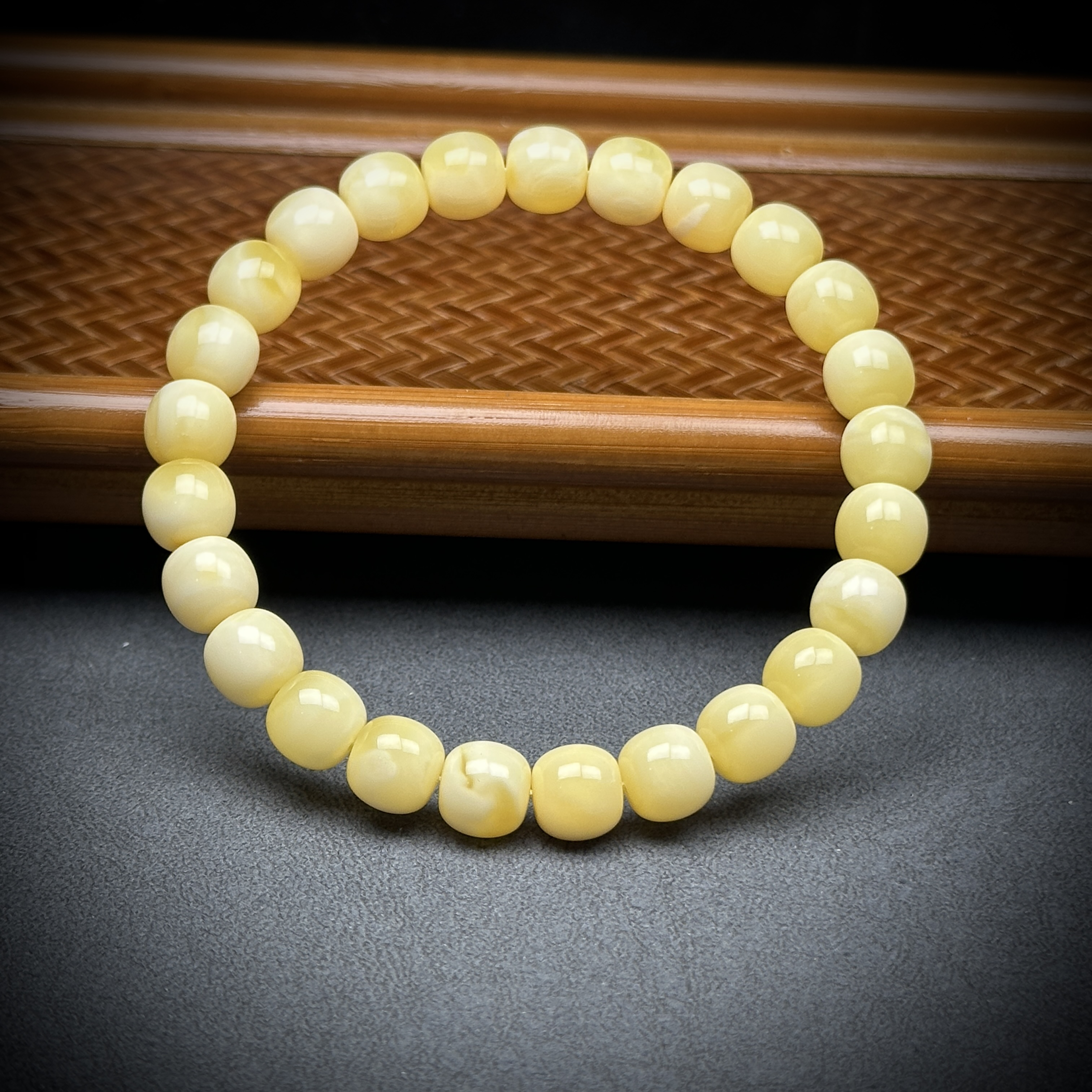 G2333精品老型手串8.5*8mm一物一拍假一罚十