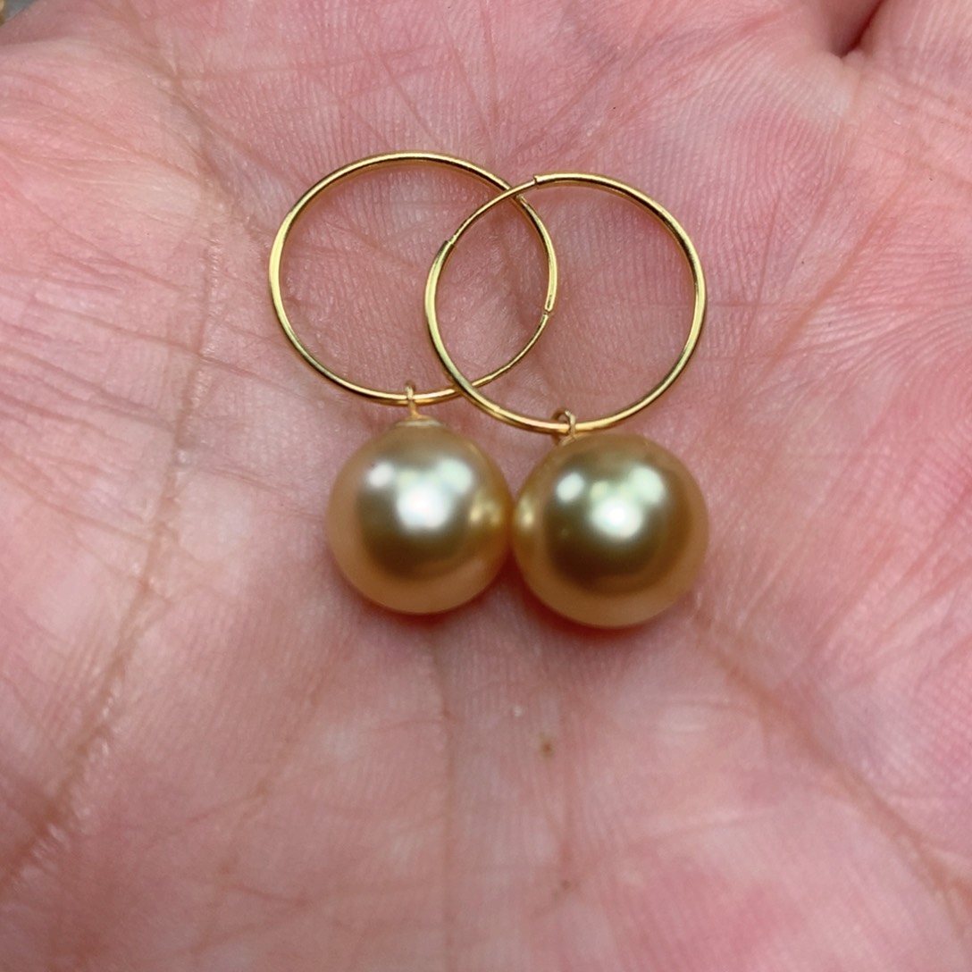 海水珍珠耳饰18K金镶嵌