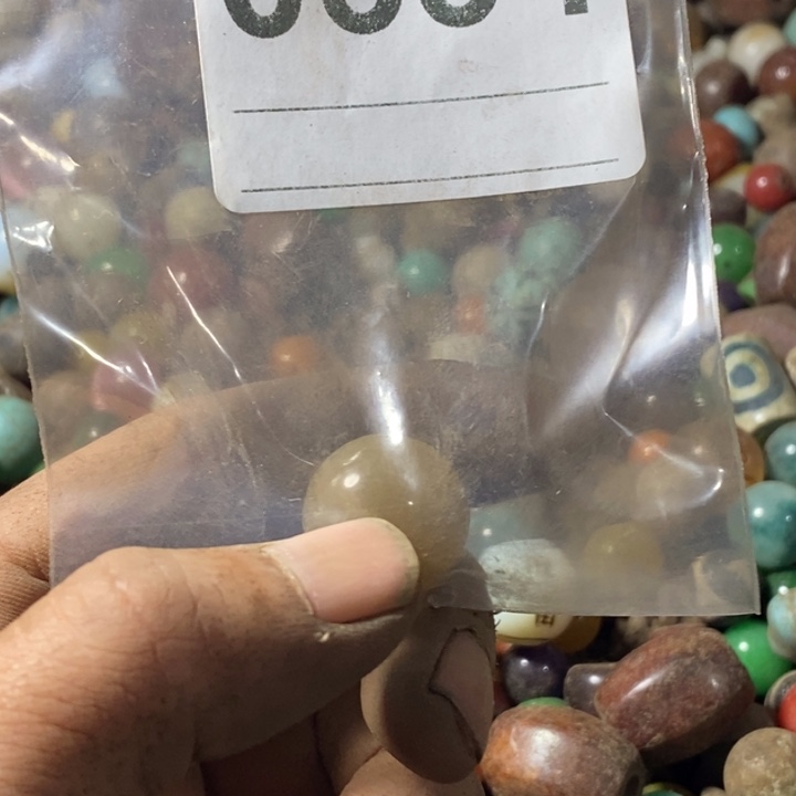 知****和田玉（糖玉）未镶嵌手链