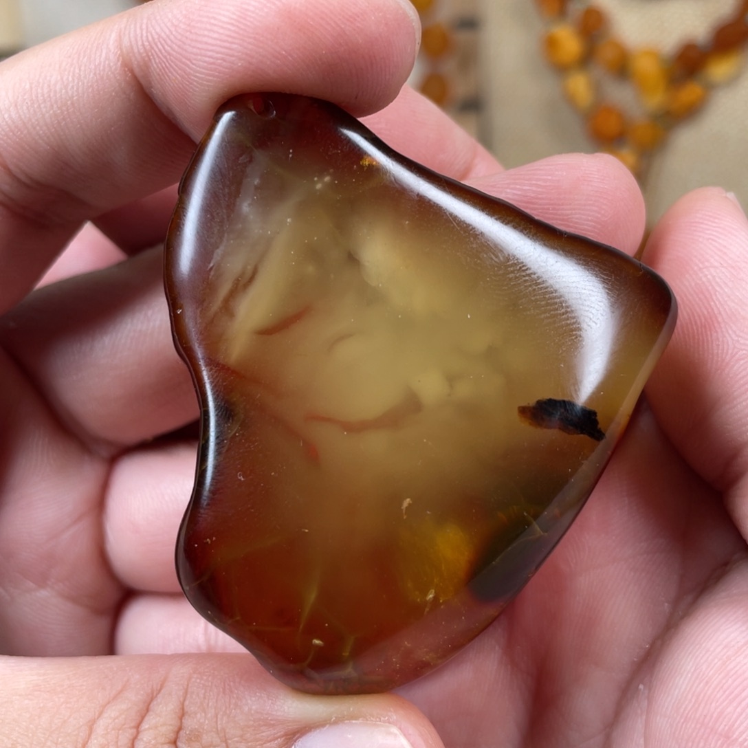 琥珀珠宝奇石未镶嵌