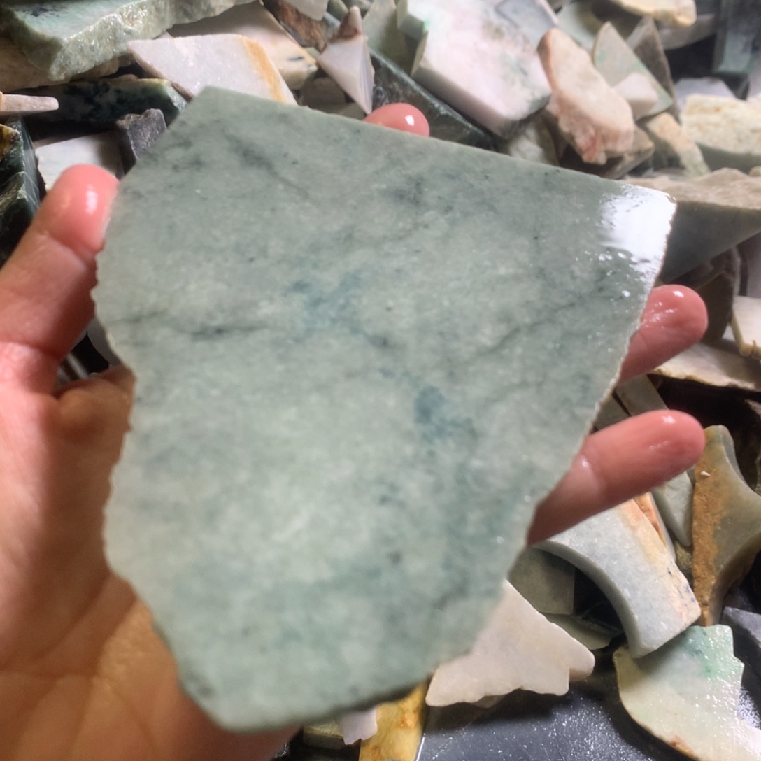 翡翠颈饰未镶嵌缅甸