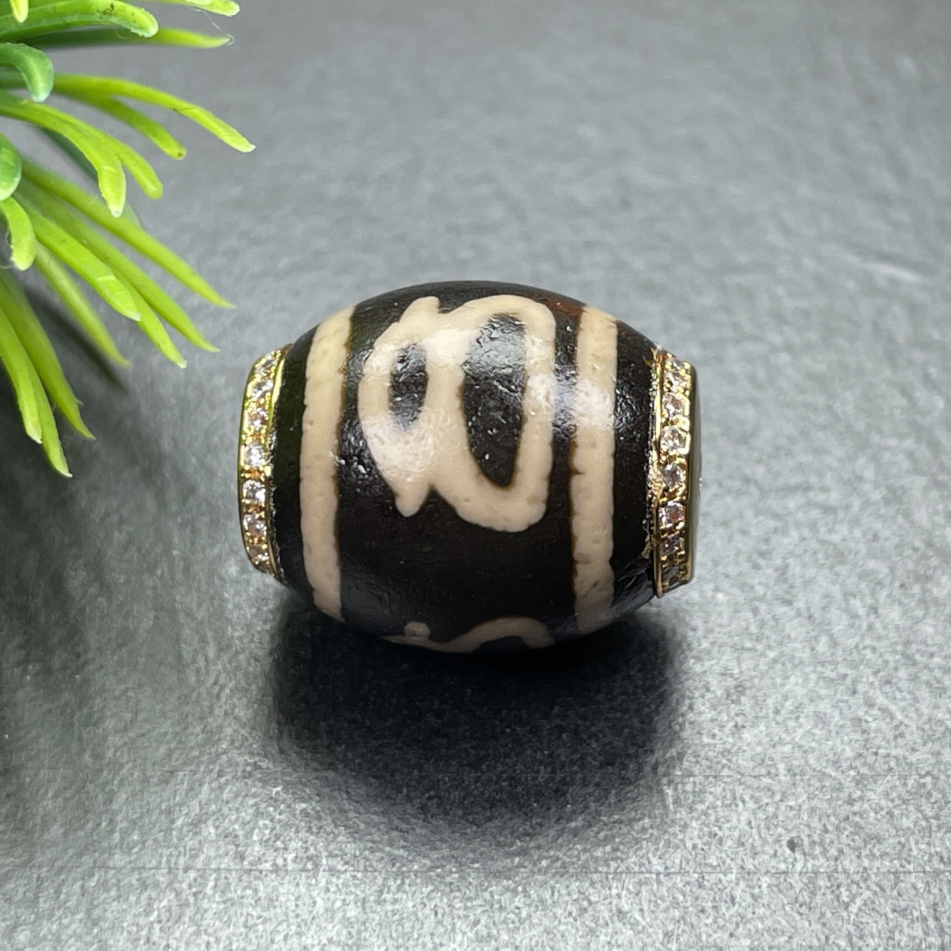 老珠改虎牙扎基拉姆财神图腾长桶珠尺寸13.5mm左右多样性随机发