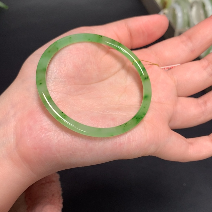 和田玉手镯未镶嵌54