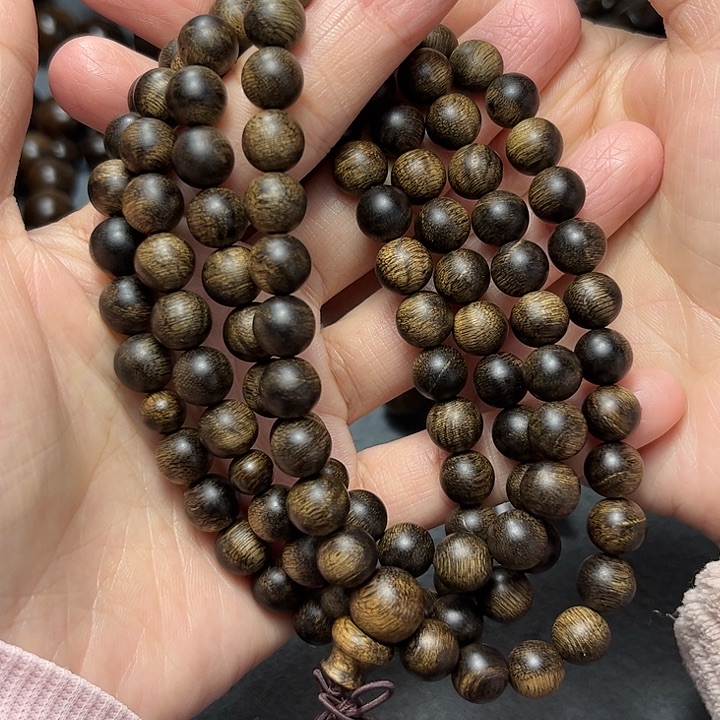 沉香手串白棋留疤