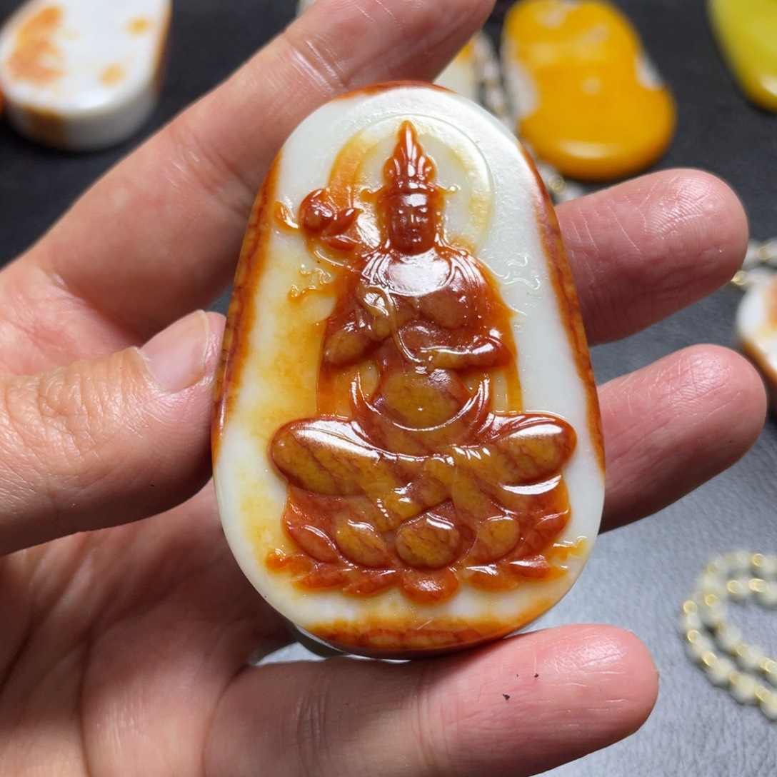 和田玉未镶嵌颈饰