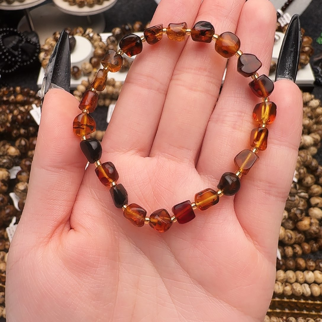 琥珀未镶嵌手链抚顺琥珀