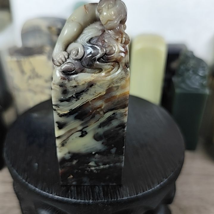 青田石印石中**剑青田石紫檀