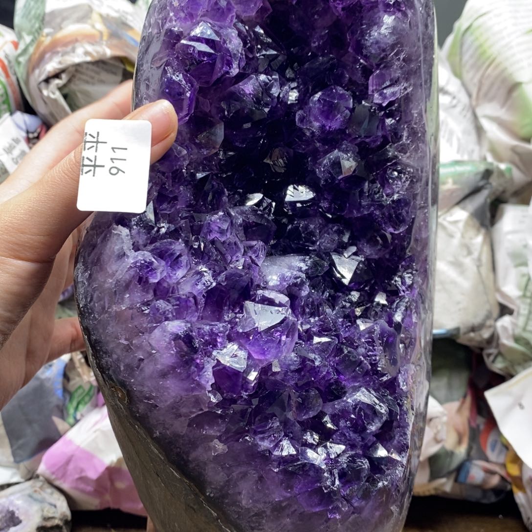 紫晶乌拉圭未镶嵌