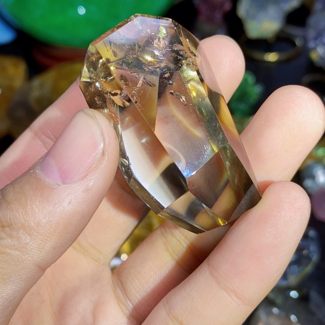 水晶天然彩虹黄阿赛水晶未镶嵌