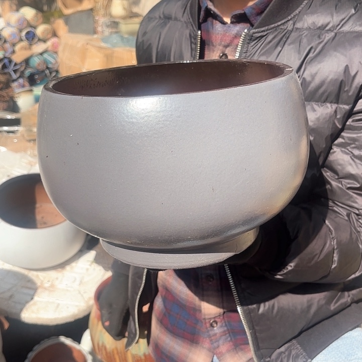 红陶微瑕口径26高度19灰