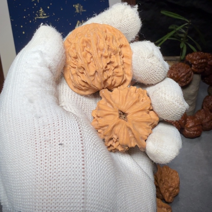 文玩核桃吊坠天地编号4959，39-37-39