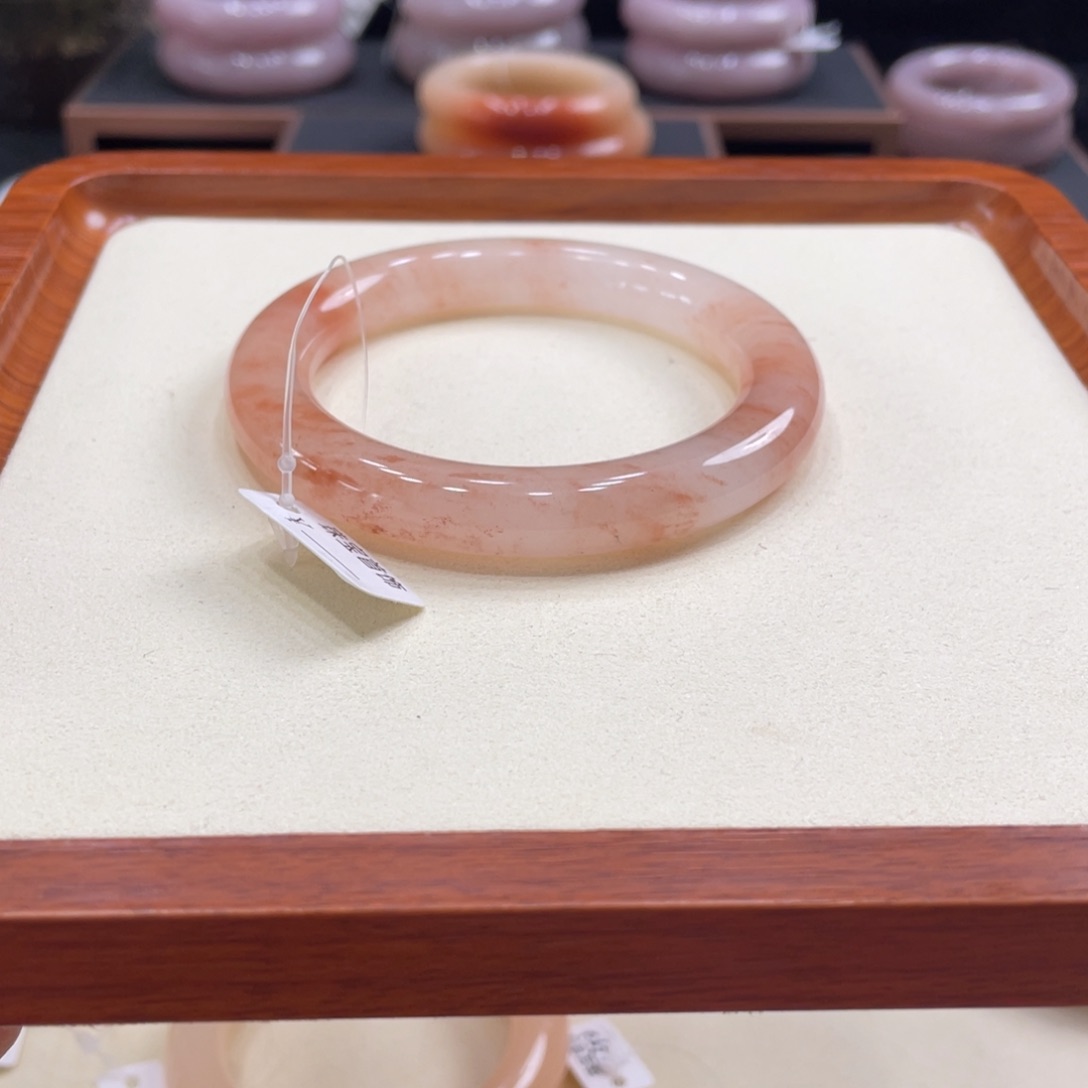 石英岩玉手串未镶嵌