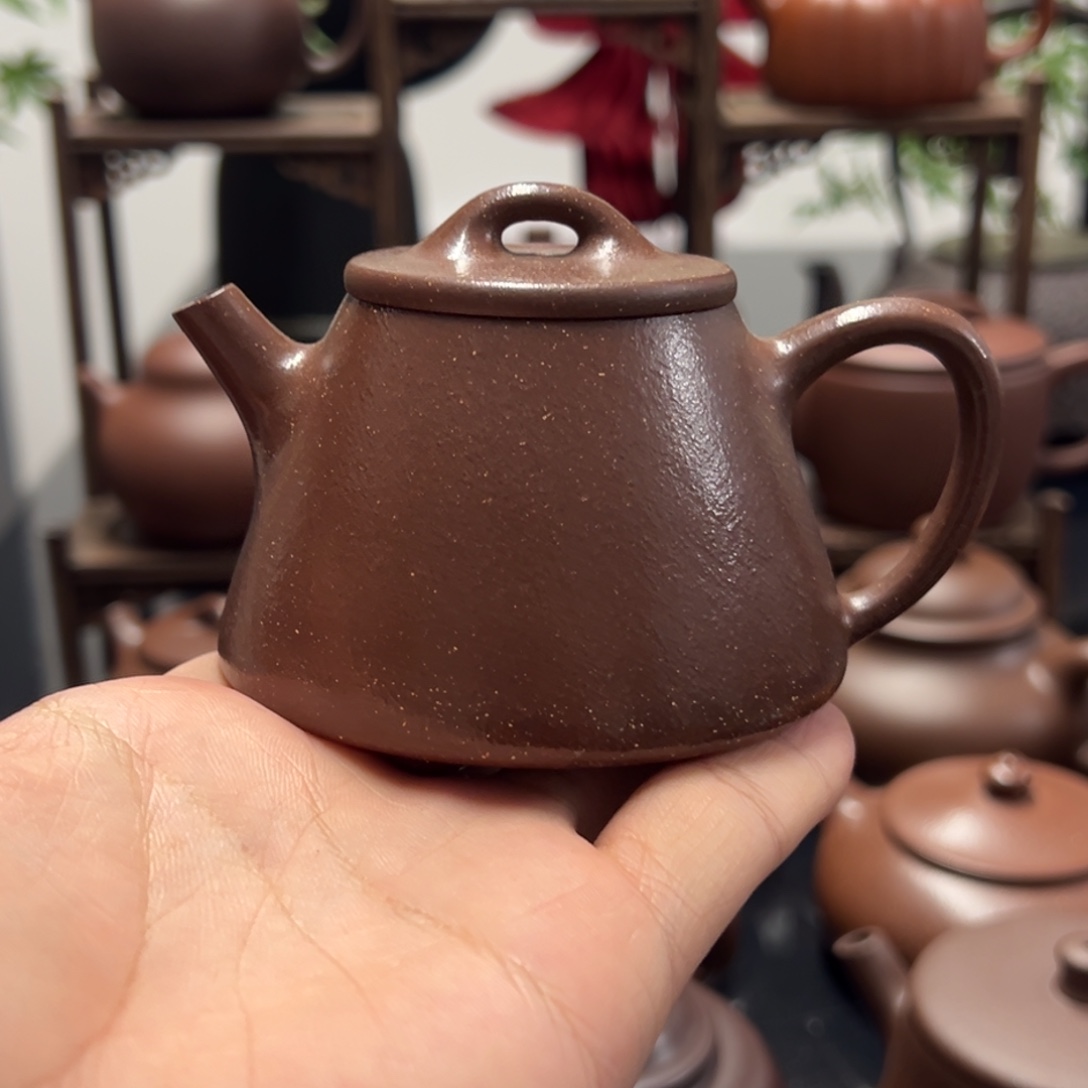 茶壶紫砂精工半手老紫泥水平150cc