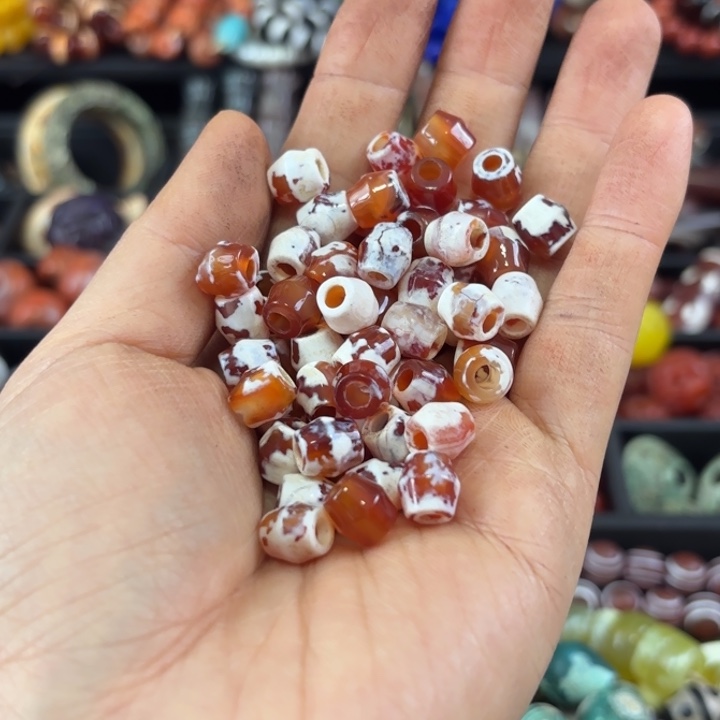 云***悄玛瑙/玉髓未镶嵌颈饰