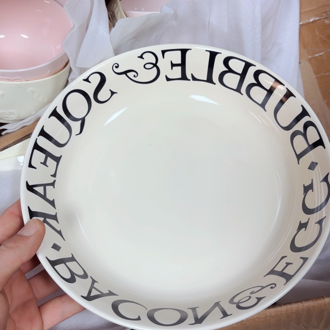 白瓷九寸深盘法师英文字母