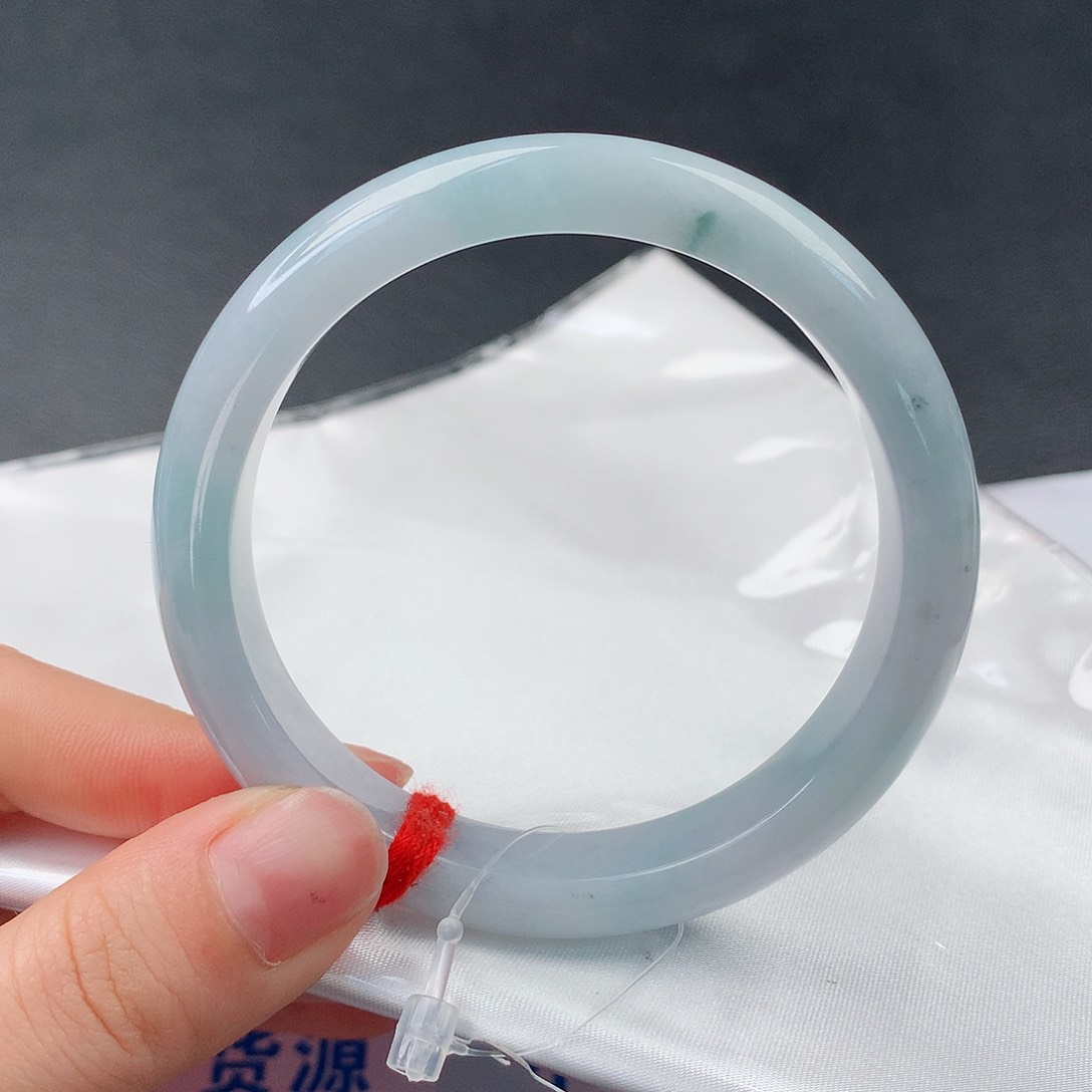 翡翠手镯未镶嵌0040正57
