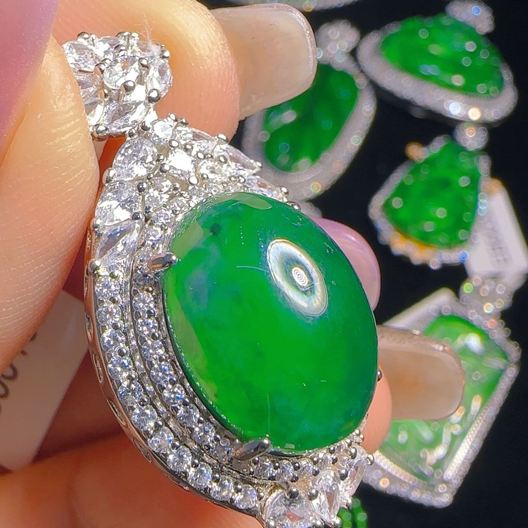 翡翠吊坠(赠链)银S925镶嵌