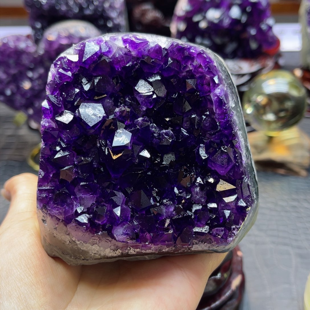 紫晶大型摆件（非配饰）未镶嵌