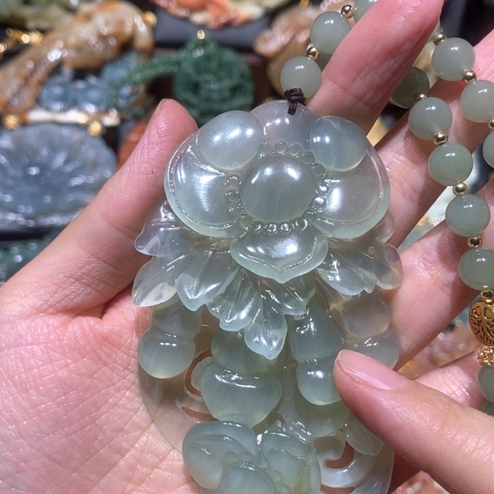岫玉未镶嵌毛衣链