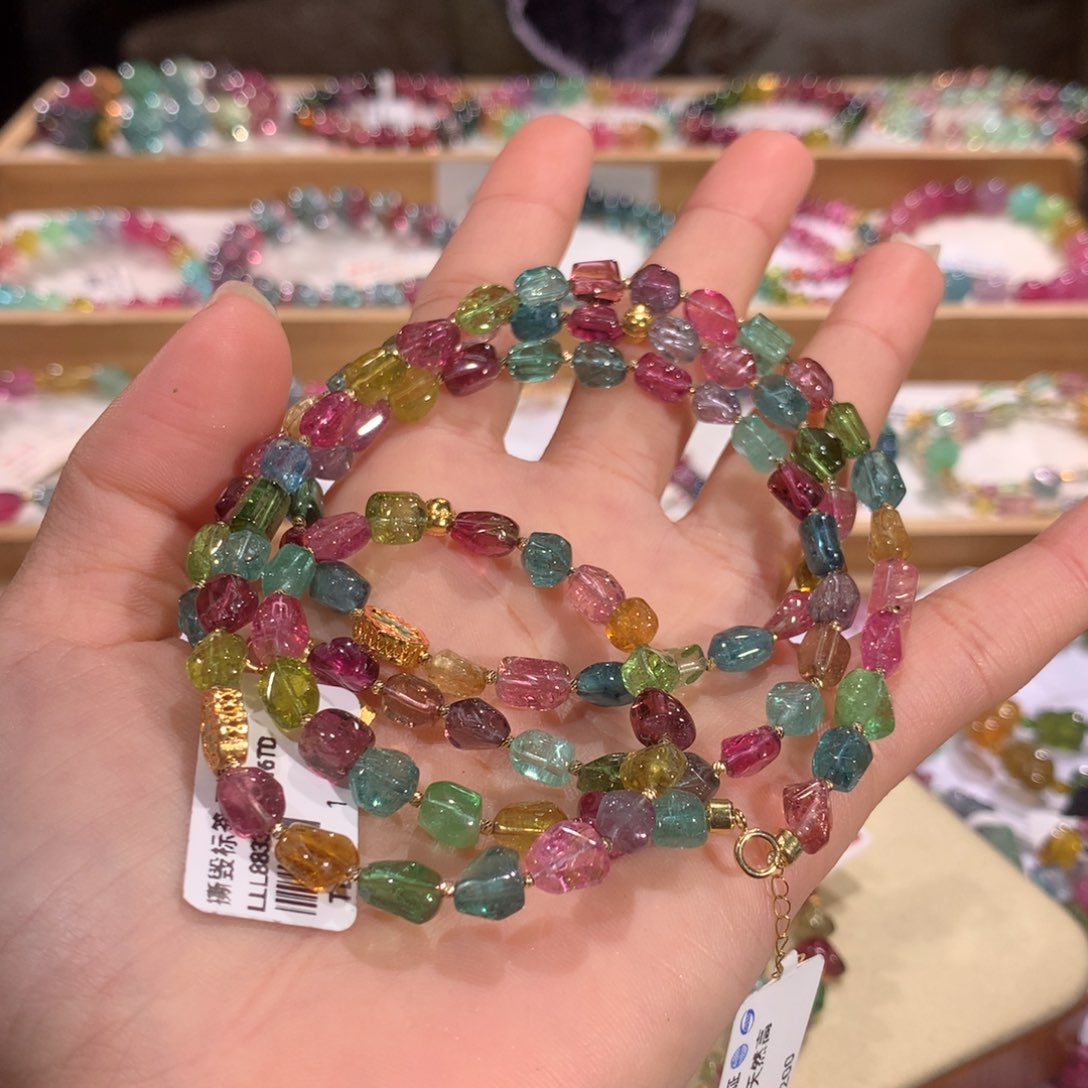 碧玺多样性发货一件未镶嵌