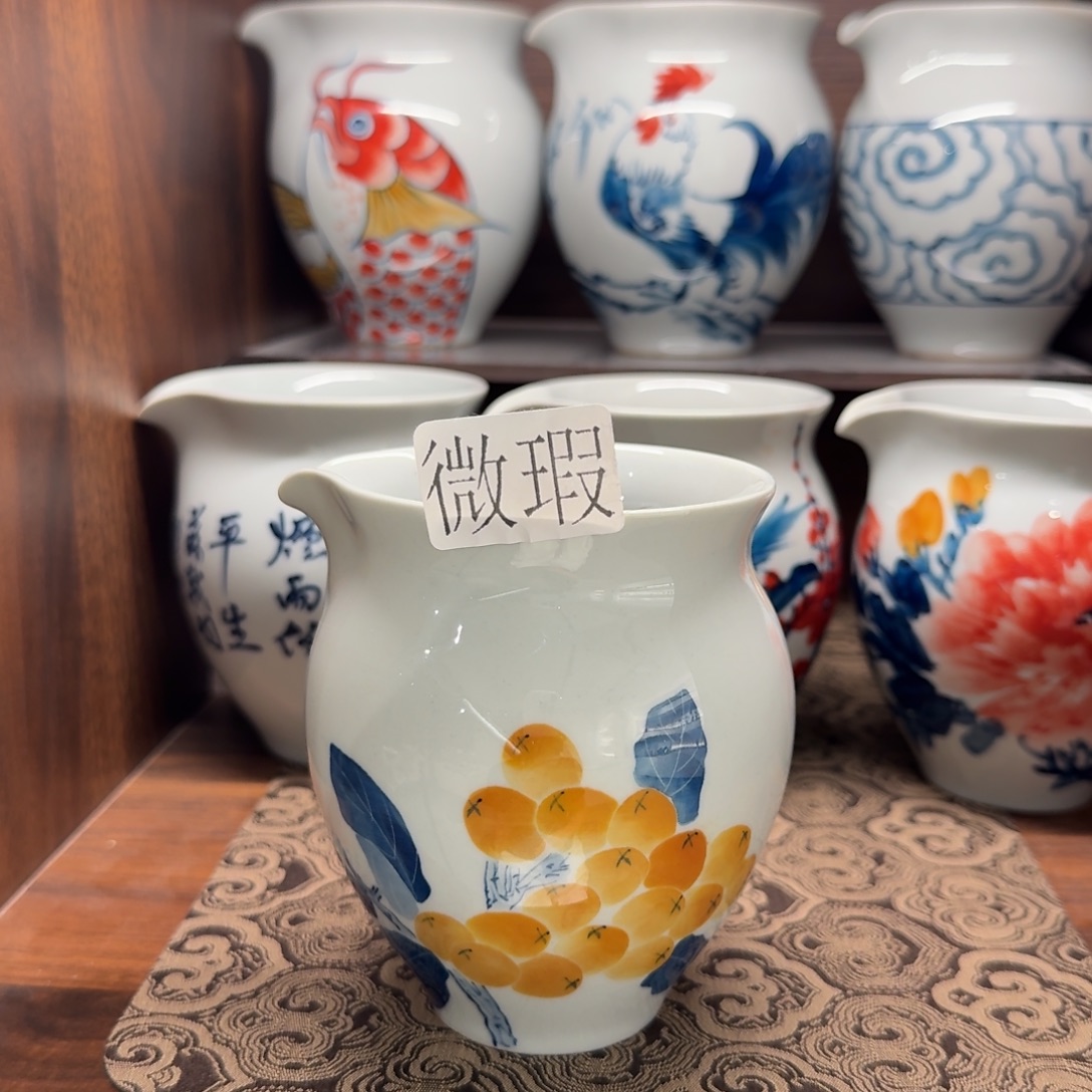 釉下手绘茶具微瑕