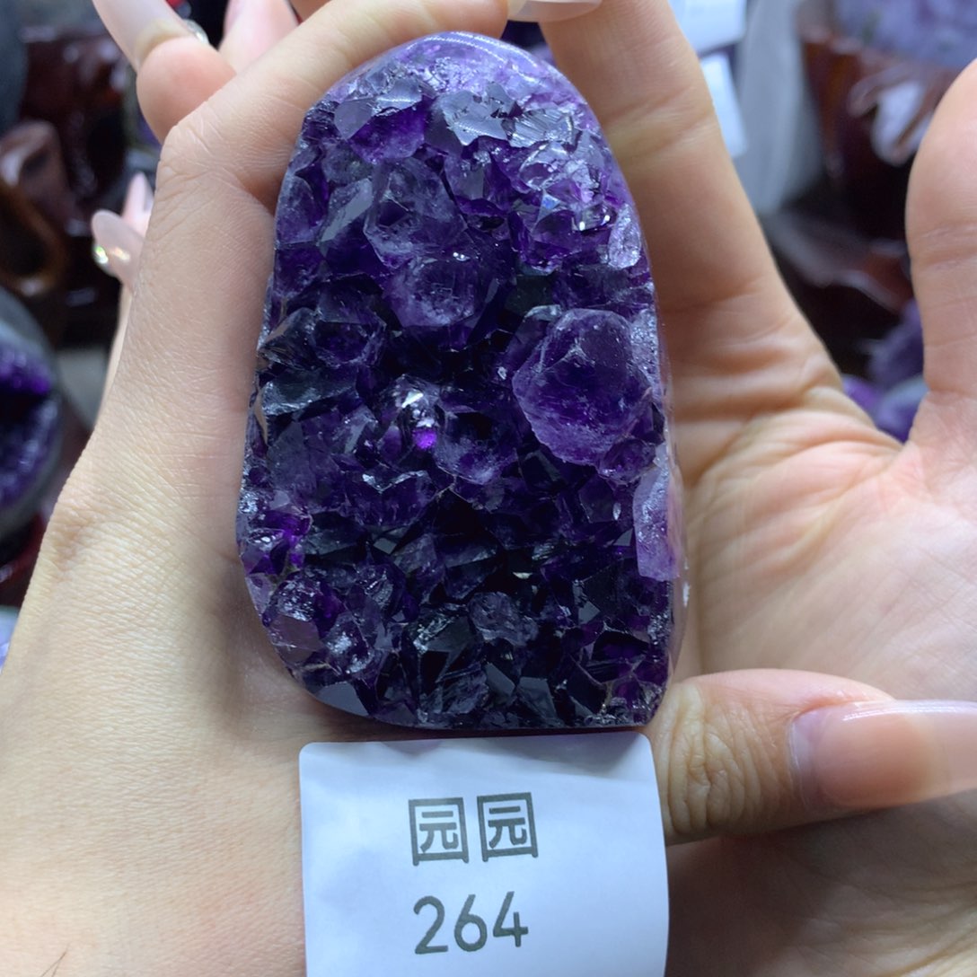 紫晶大型摆件（非配饰）未镶嵌