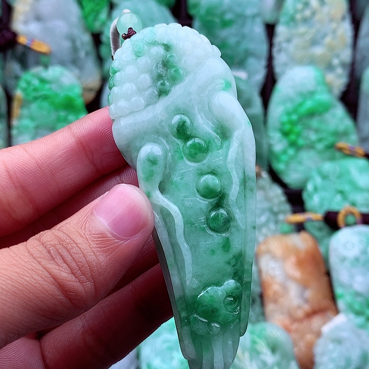 翡翠吊坠(不含链)未镶嵌