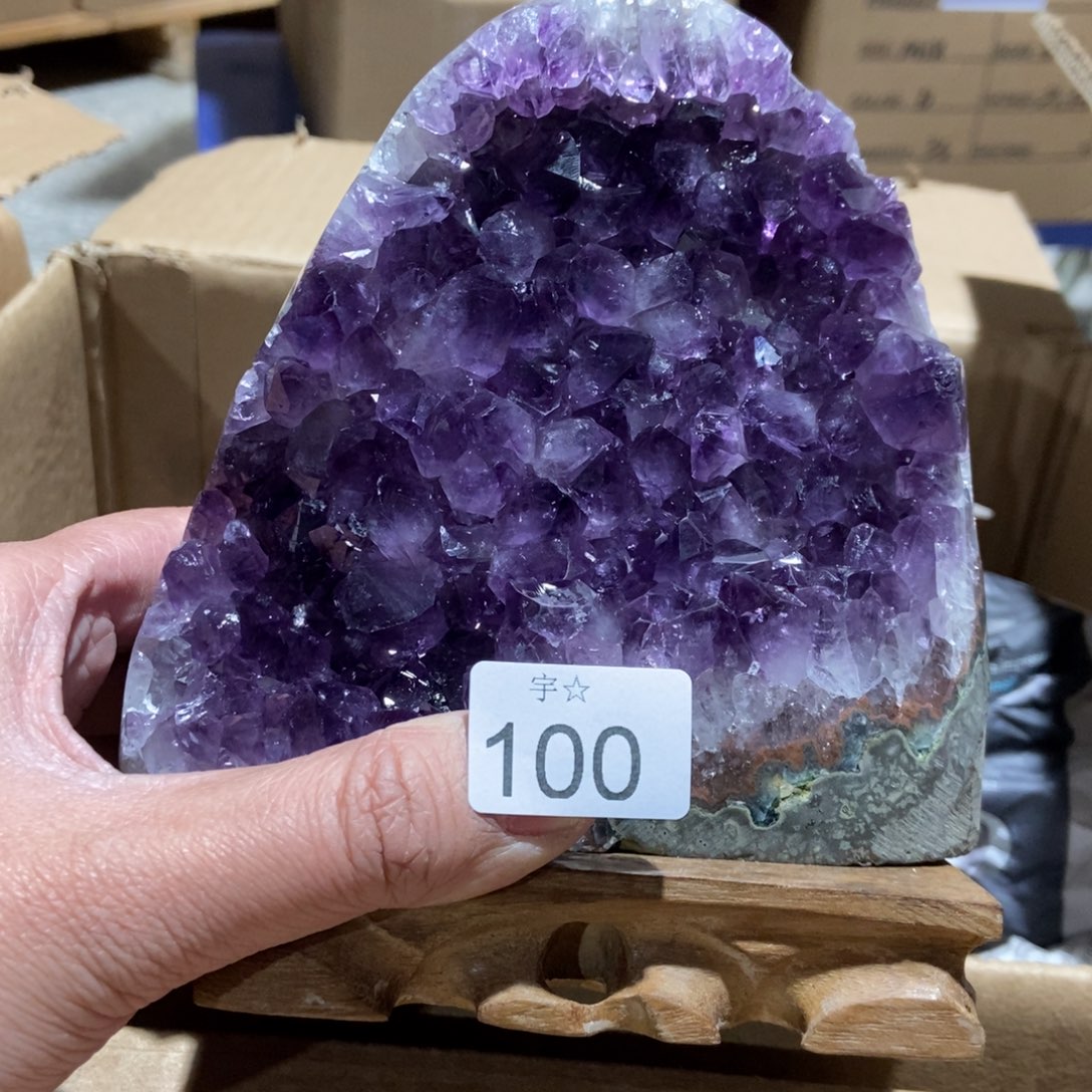 紫晶天然水晶摆件未镶嵌