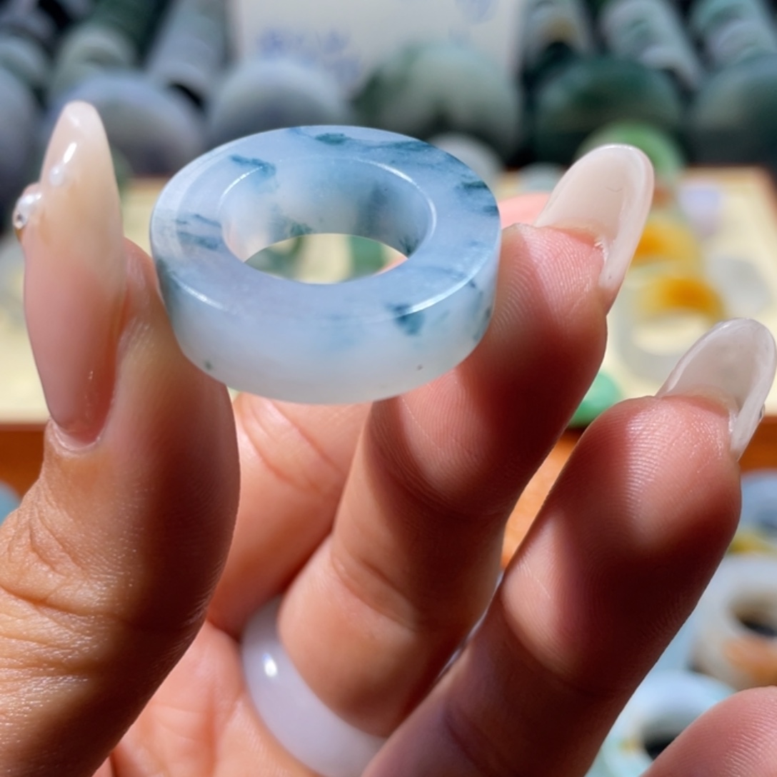 定制翡翠未镶嵌天然翡翠10-18圈 有纹