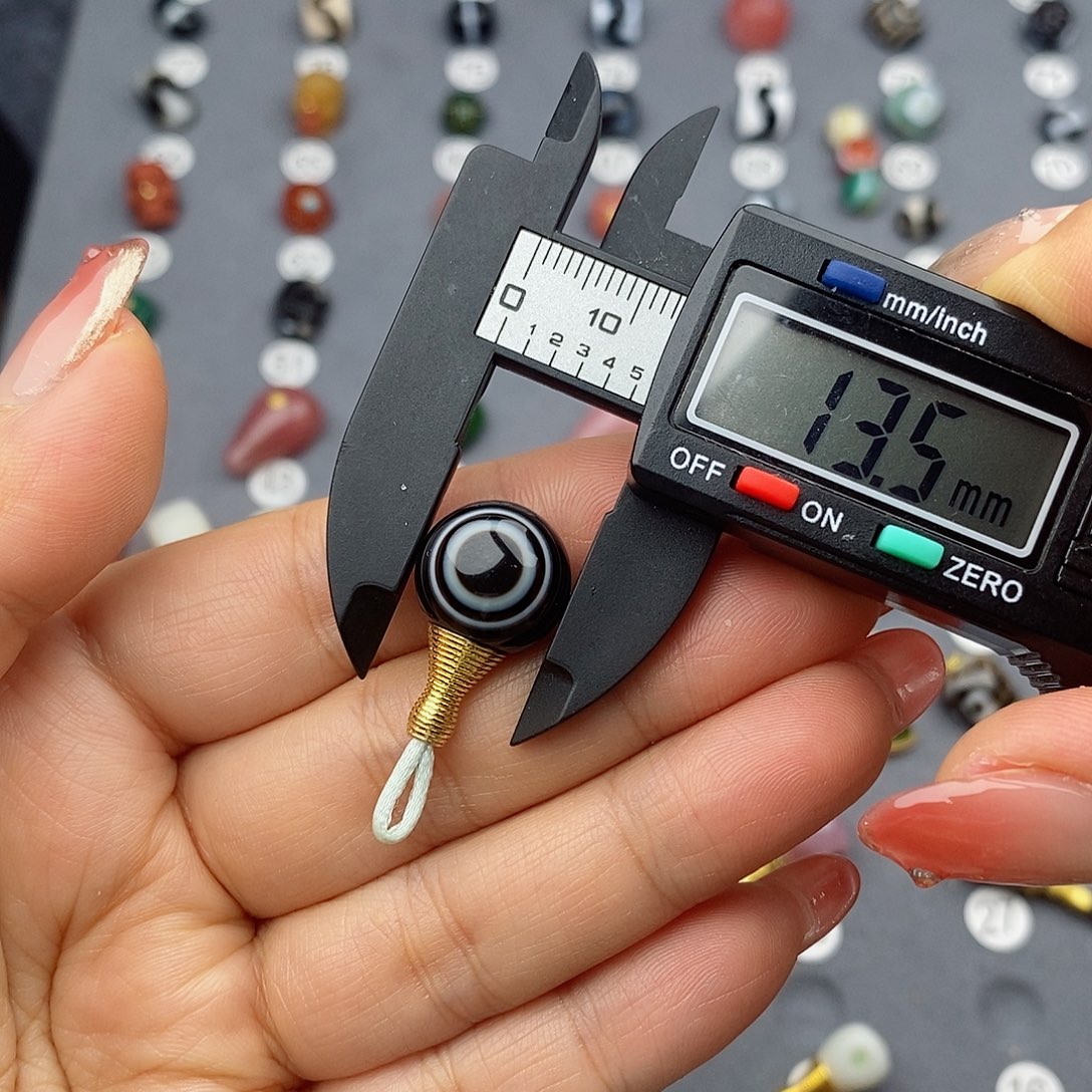 玛瑙/玉髓饰品合金